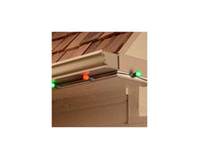 Load image into Gallery viewer, C9 Christmas Light 12" Spacing Magnetic Track